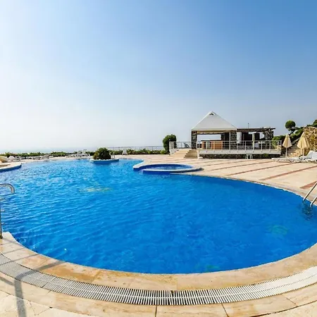 Rent Your Own Luxury With 2 Bedrooms, Bodrum 1004
